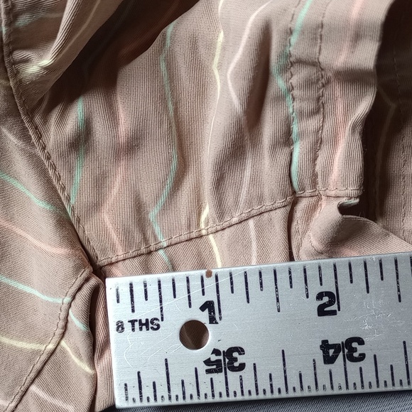 Patagonia Baggies Shorts Girls Size Large Tan Teal WAPT - Picture 4 of 8